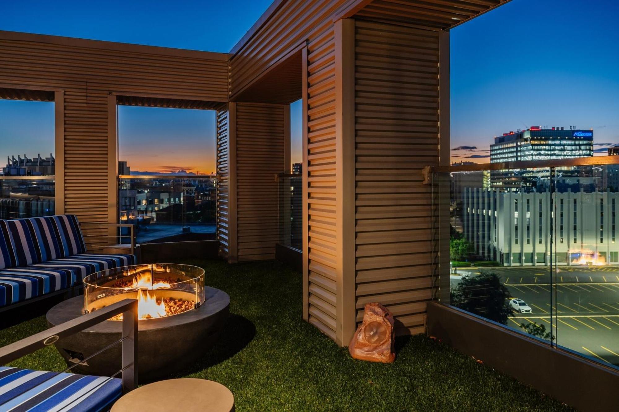 ניו הייבן Luxury Apartments By Hyatus At Pierpont מראה חיצוני תמונה